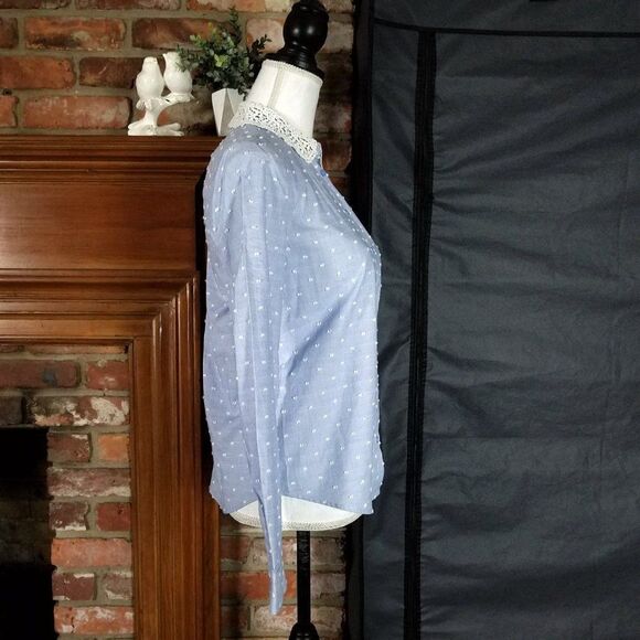 Court & Rowe Blue Swiss Dot Crochet Lace Collar Blouse - Picture 2 of 9